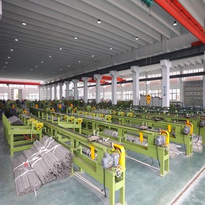 Giá tốt. 304L SS ống nhói sáng ống metric liền mạch cho nhà máy lọc dầu trực tuyến